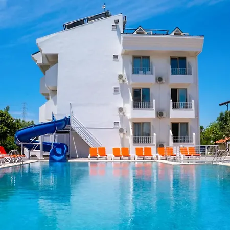 Azalia Garden Hotell 4*