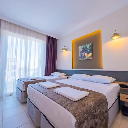 Azalia Garden Hotel 4*