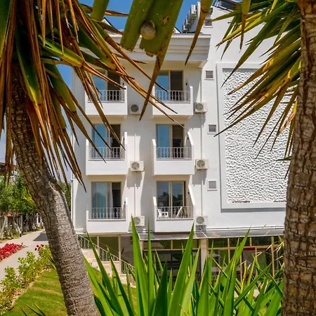 Hotel Azalia Garden Side